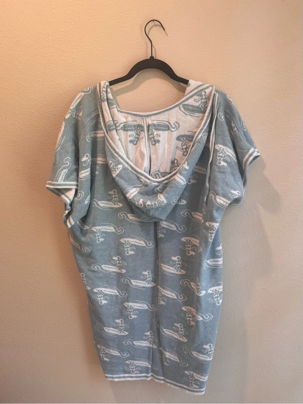 Faherty Light Blue Surf Poncho Surfer Girl Print Hoodie Cover-Up